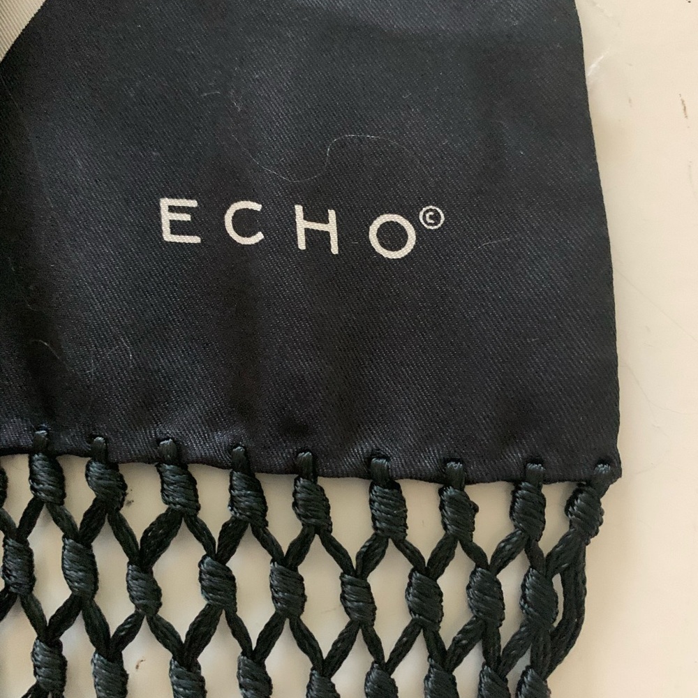 Echo Black and White Scarf